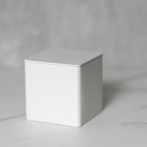 Tea Caddy, White <br>铁制茶罐,白色